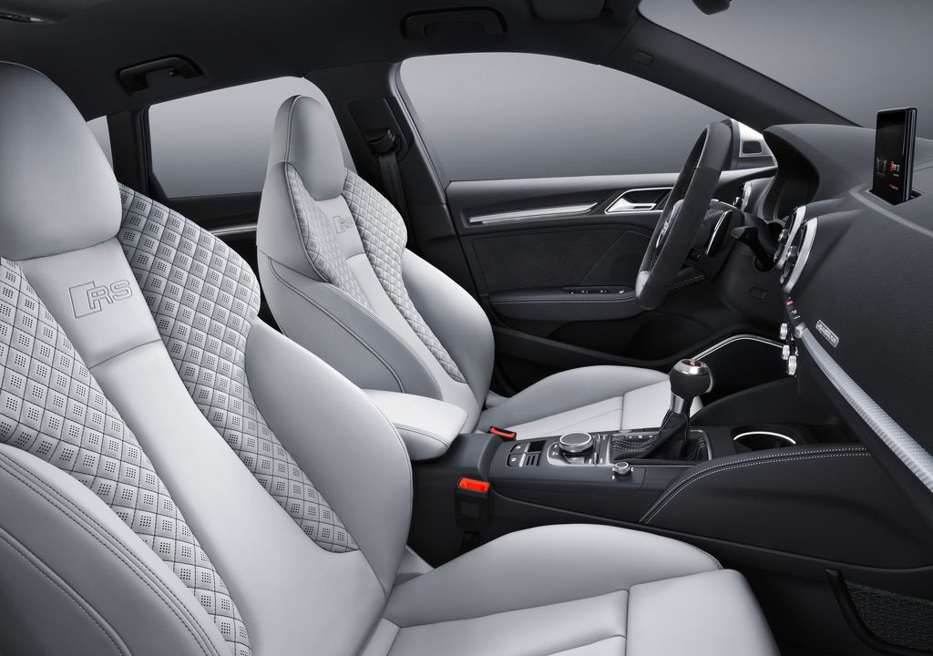    Audi RS3 Sportback