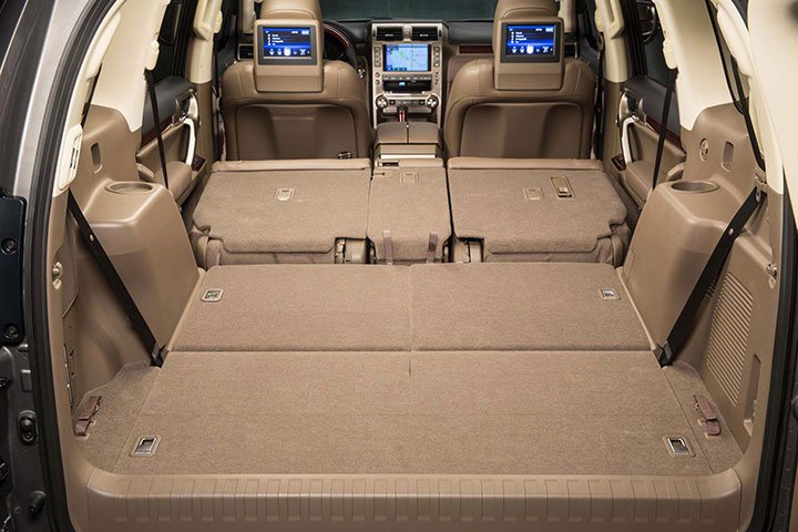 Уютный и комфортабельный салон нового Lexus GX 460